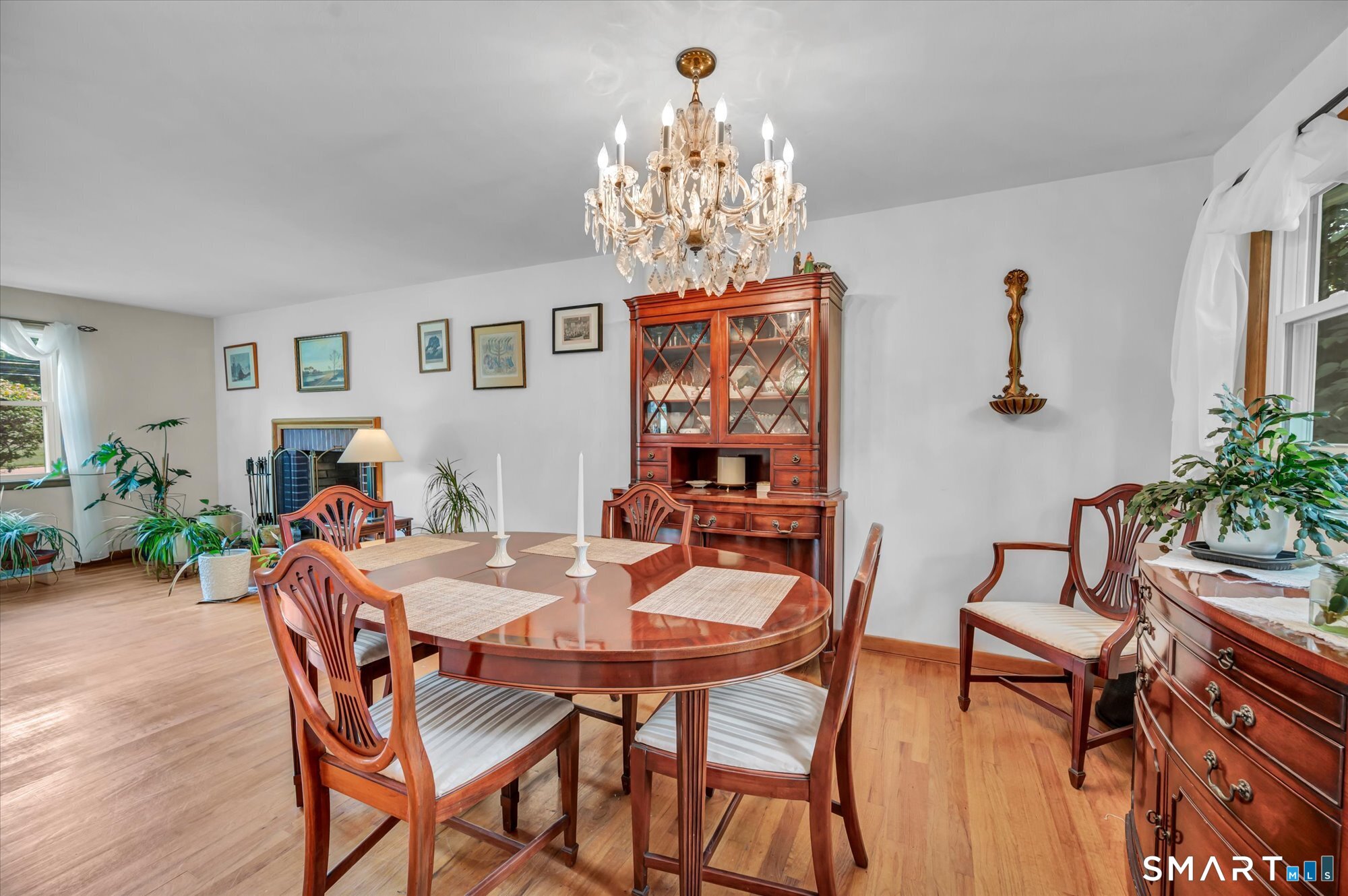 54 Exeter Road Hamden, CT 06518 - Photo 11 of 40