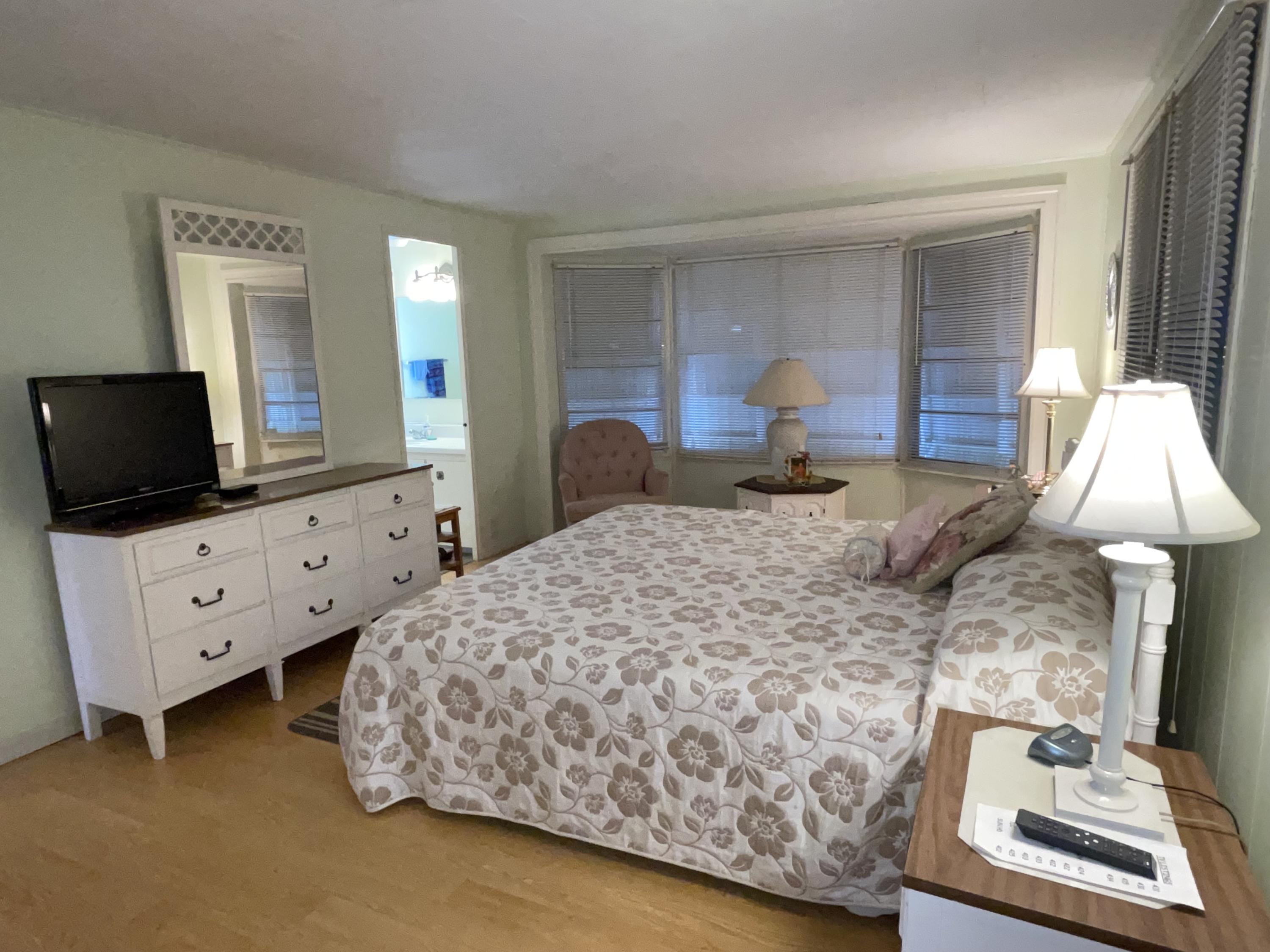 8251 South Street Boca Raton, FL 33433 - Photo 20 of 32 IMG_3070