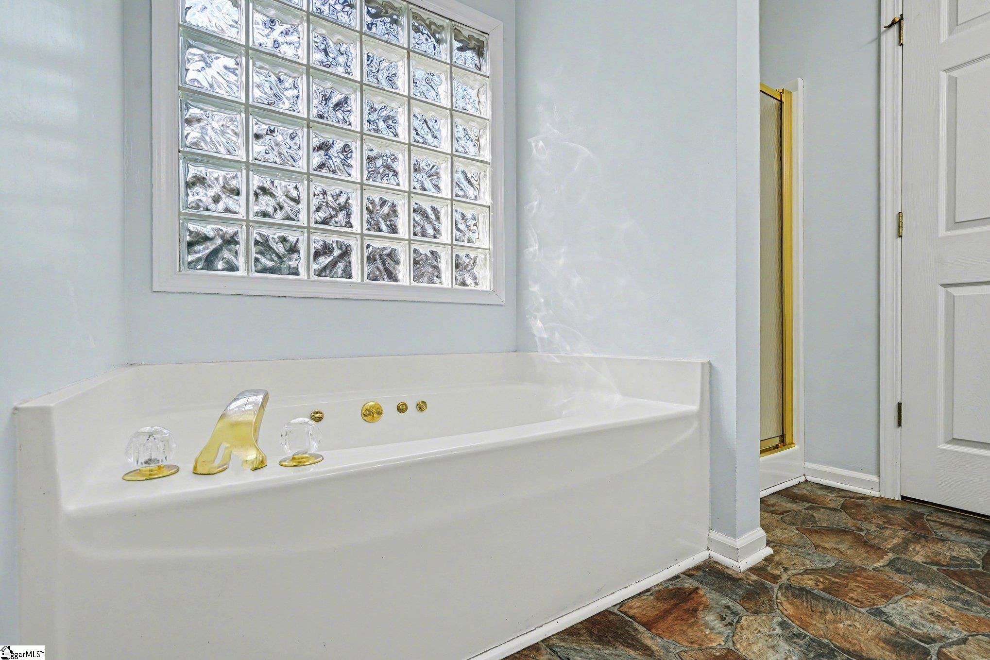 605 Shadow Oaks Drive Easley, SC 29642 - Photo 21 of 38