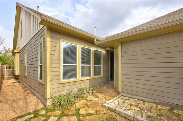 $4,000 | 1925 Littlefield Street, Austin, TX 78723