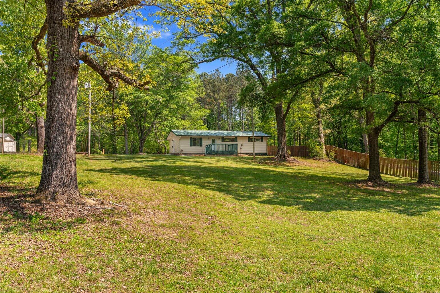 797 Carbondale Road Southwest Dalton, GA 30721 - Photo 4 of 38 04-DSC09404
