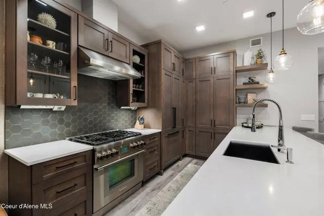 $2,147,000 | 802 Sandpoint Avenue, Unit 8104, Sandpoint, ID 83864