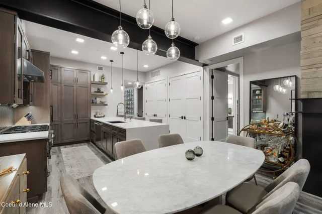 $2,147,000 | 802 Sandpoint Avenue, Unit 8104, Sandpoint, ID 83864