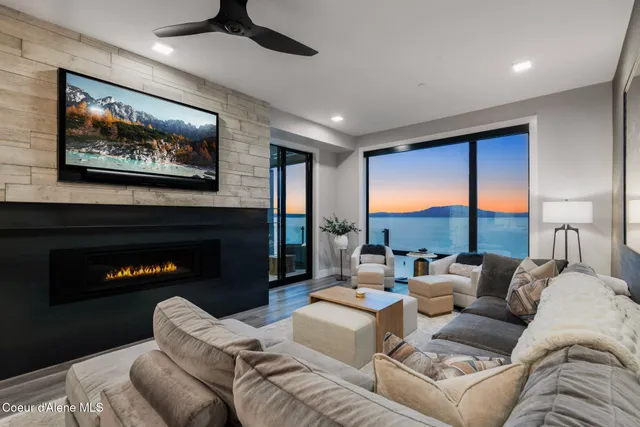$2,147,000 | 802 Sandpoint Avenue, Unit 8104, Sandpoint, ID 83864