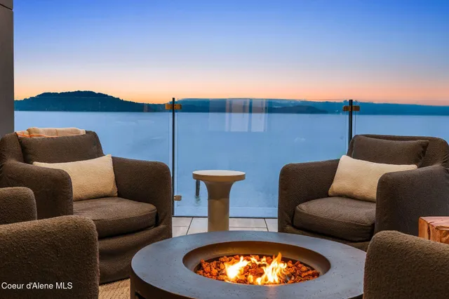 $2,147,000 | 802 Sandpoint Avenue, Unit 8104, Sandpoint, ID 83864