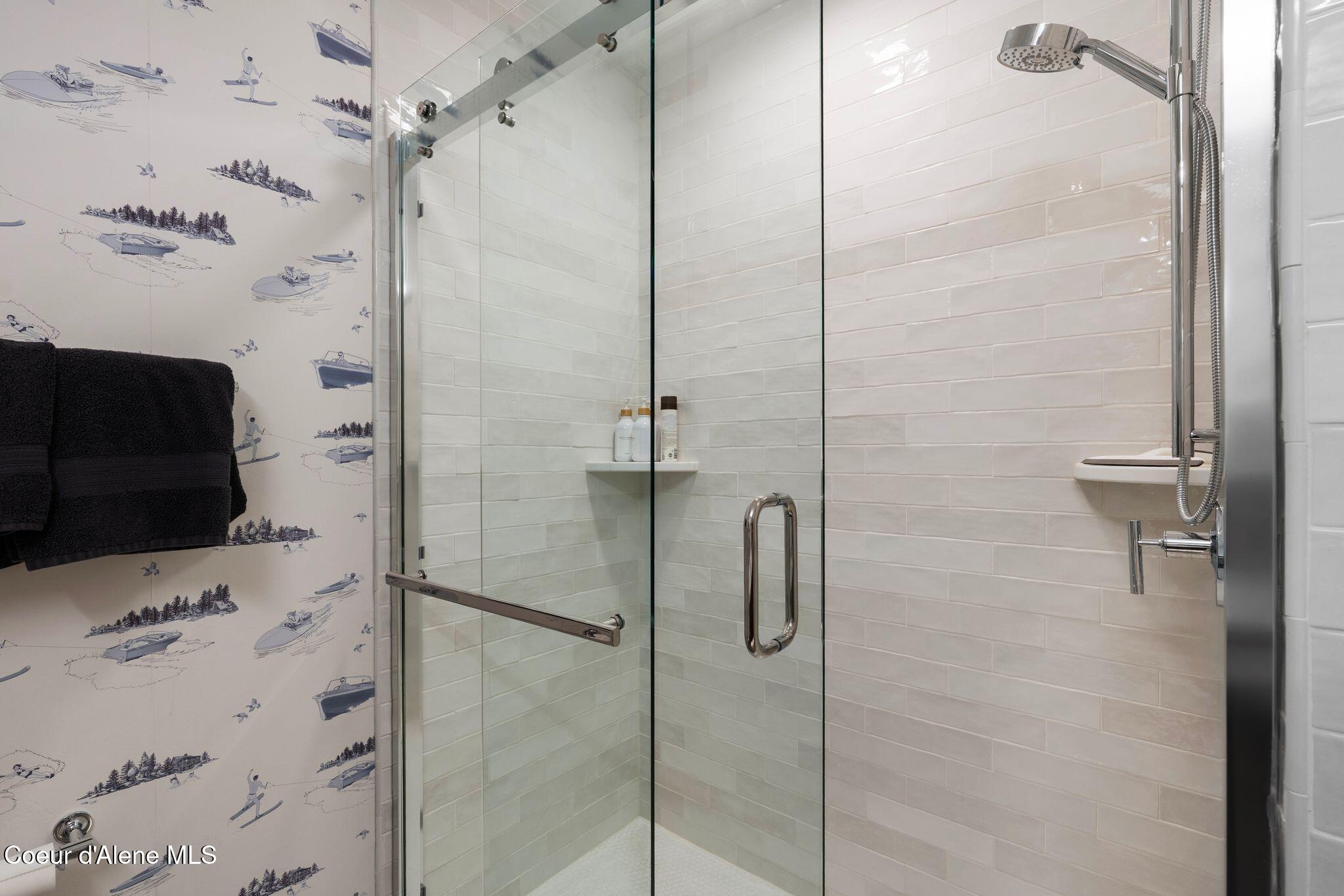 802 Sandpoint Avenue, Unit 8104 Sandpoint, ID 83864 - Photo 30 of 80 25_A7406732