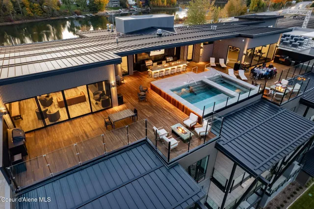 $2,147,000 | 802 Sandpoint Avenue, Unit 8104, Sandpoint, ID 83864