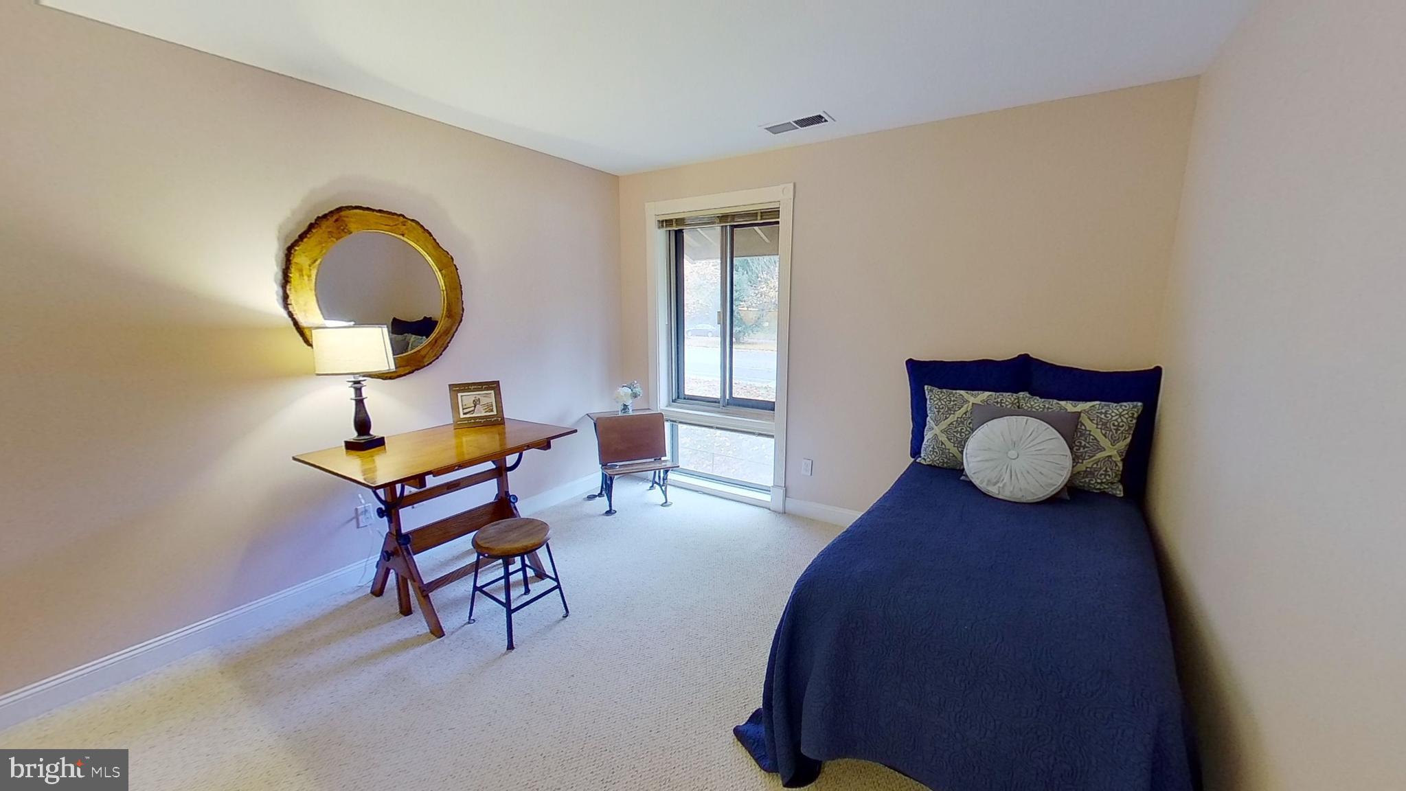 7 Cross Keys Road, Unit 7E Baltimore, MD 21210 - Photo 18 of 40 Second BD - Spacious !