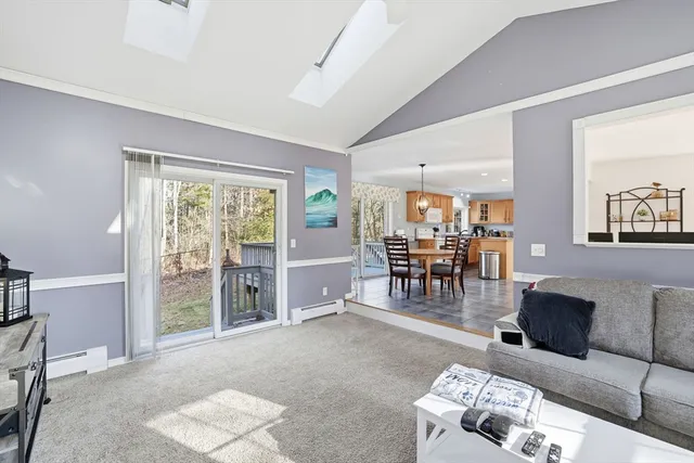 $750,000 | 14 Mark's Lane, Freetown, MA 02717