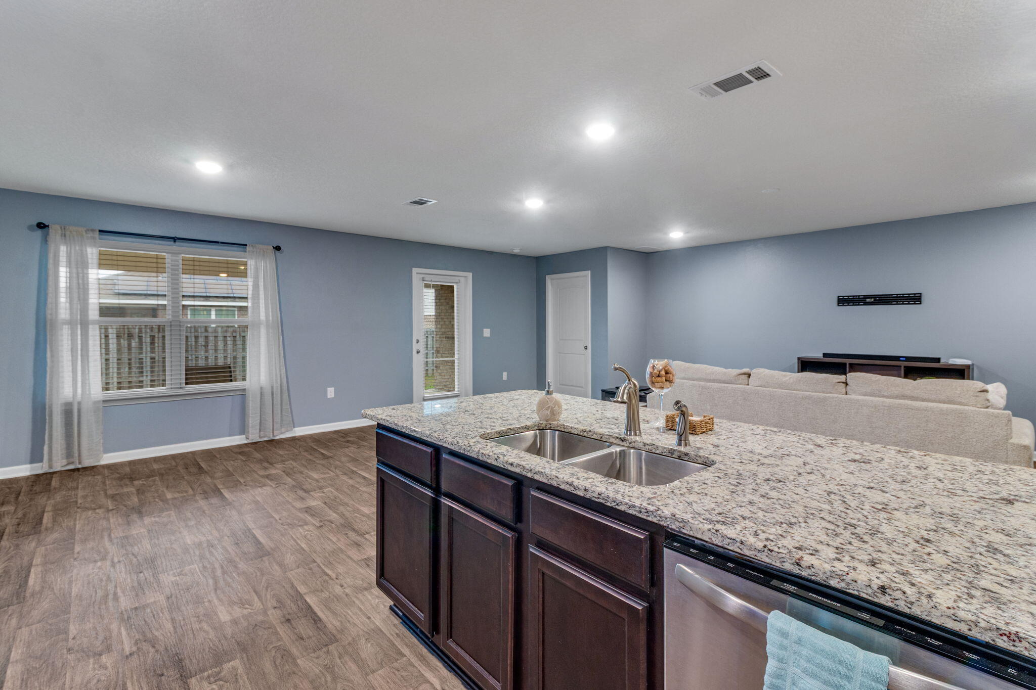 806 Moorhen Way Crestview, FL 32539 - Photo 11 of 55 12-web-or-mls-806-moorhen-wy