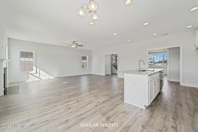 $431,000 | 1894 Olde Towne Pointe Boulevard, Jacksonville, NC 28546