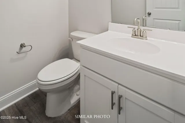 $431,000 | 1894 Olde Towne Pointe Boulevard, Jacksonville, NC 28546