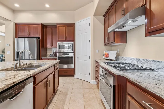 $885,000 | 1294 Grafton Court, Manteca, CA 95337