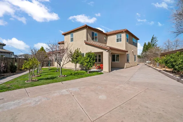 $885,000 | 1294 Grafton Court, Manteca, CA 95337