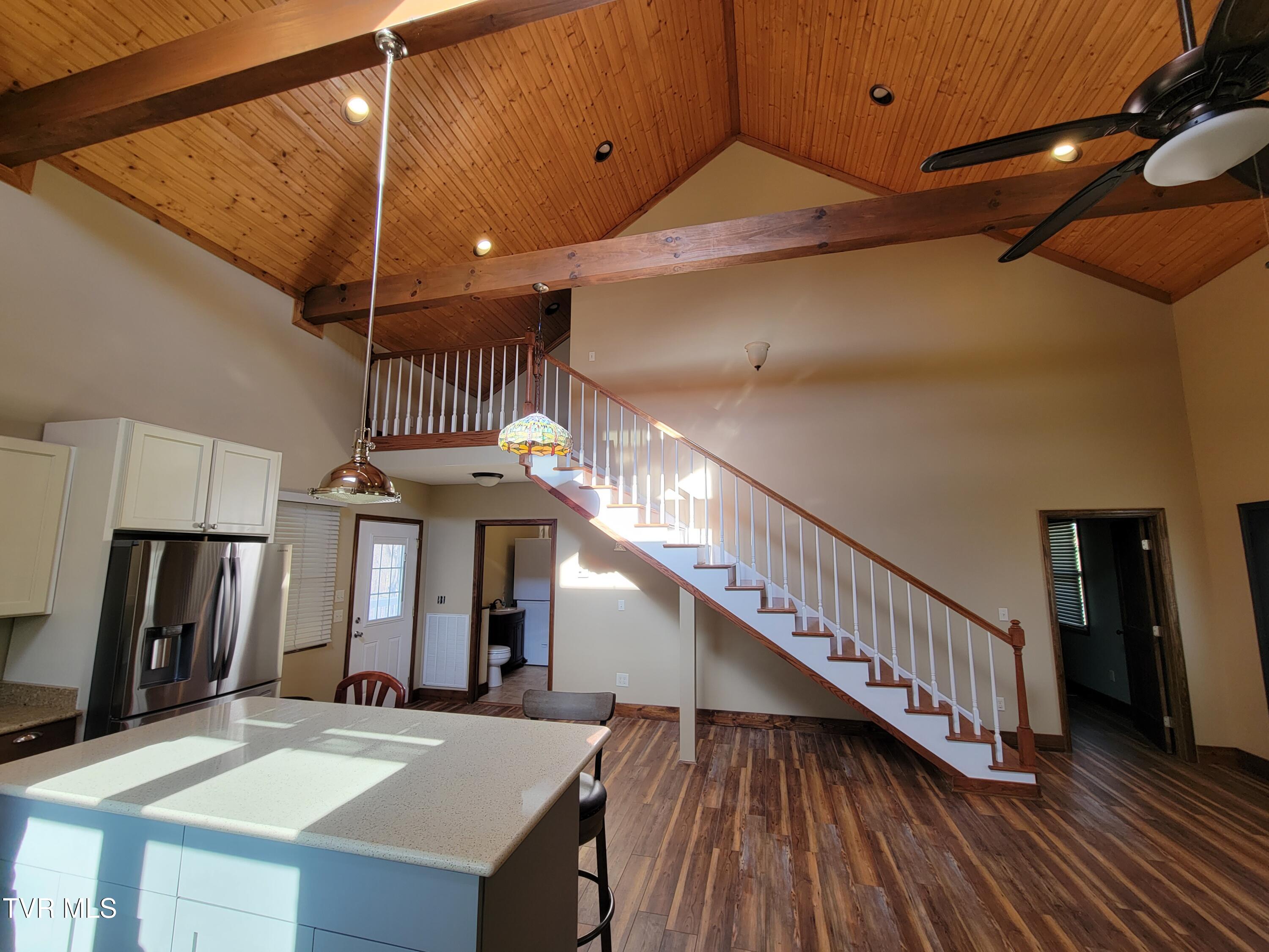 109 Carey Lane, Unit 5 Erwin, TN 37650 - Photo 11 of 22 20221219_141943