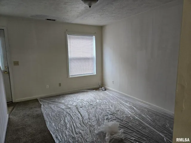 $720,000 | 405-419 East Mill Street, Unit 14, Carbondale, IL 62901