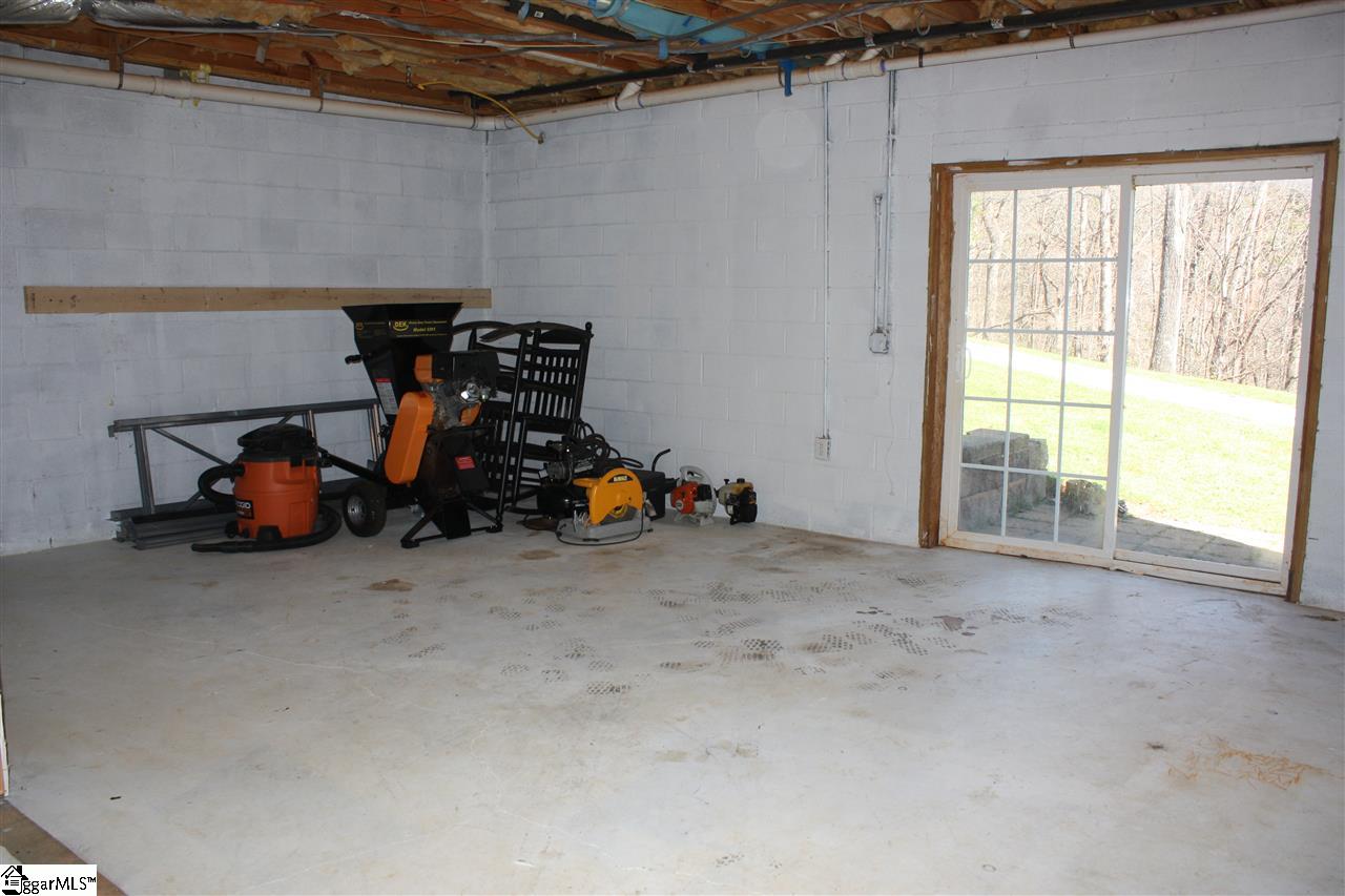 1361 South Saluda Road Cleveland, SC 29635 - Photo 28 of 36