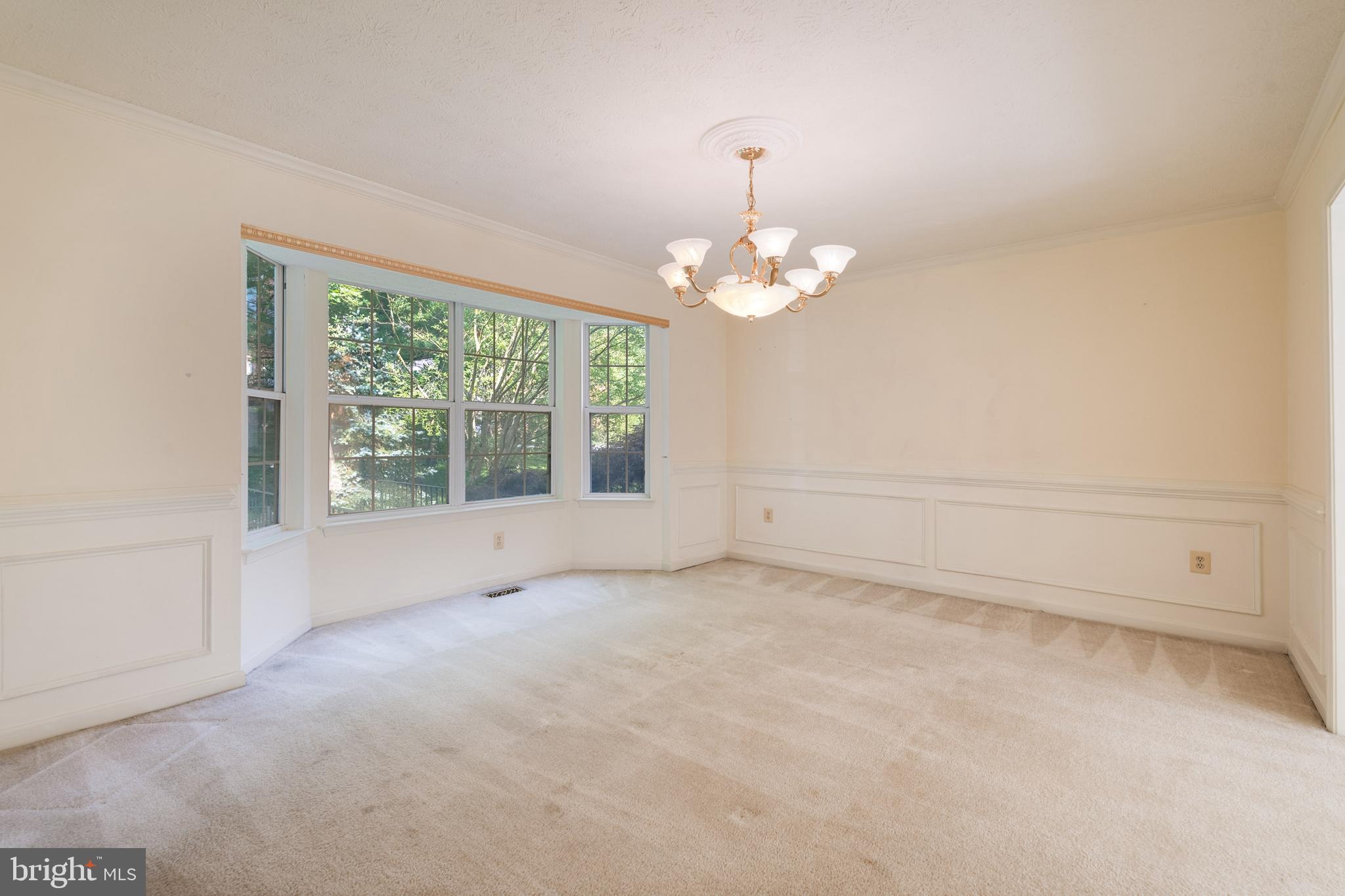 39 Little River Road Laurel, MD 20724 - Photo 3 of 8 Gallery Image 3