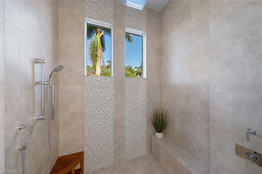 7763 Classics Drive Naples, FL 34113 - Photo 25 of 32 Primary Shower