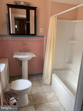 1605 Mineral Spring Road Reading, PA 19602 - Photo 5 of 7