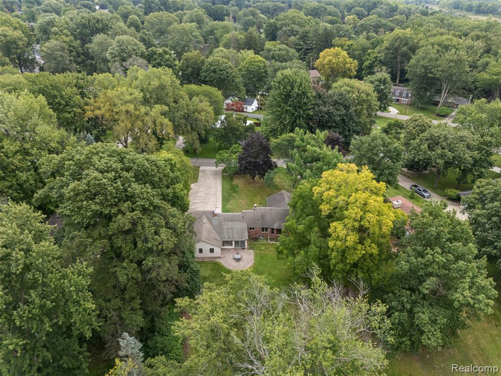 38481 Riverside Drive Clinton Township, MI 48036 - Photo 42 of 49 Gallery Image 42