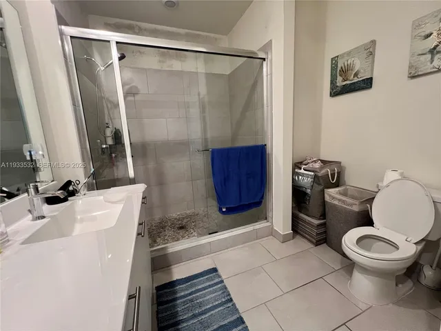 $3,300 | 8301 Northwest 41st Street, Unit B405, Doral, FL 33178