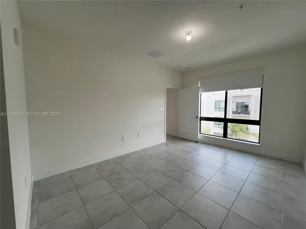 $3,100 | 8301 Northwest 41st Street, Unit B405, Doral, FL 33178