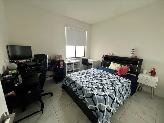 $3,300 | 8301 Northwest 41st Street, Unit B405, Doral, FL 33178