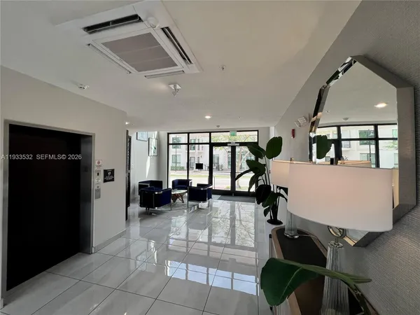 $3,100 | 8301 Northwest 41st Street, Unit B405, Doral, FL 33178