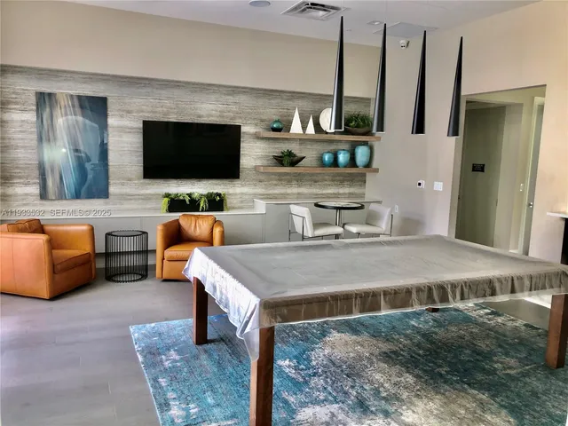 $3,300 | 8301 Northwest 41st Street, Unit B405, Doral, FL 33178