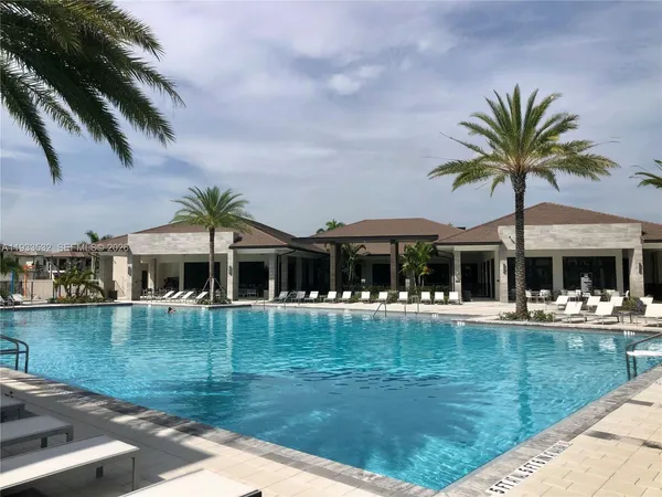$3,100 | 8301 Northwest 41st Street, Unit B405, Doral, FL 33178