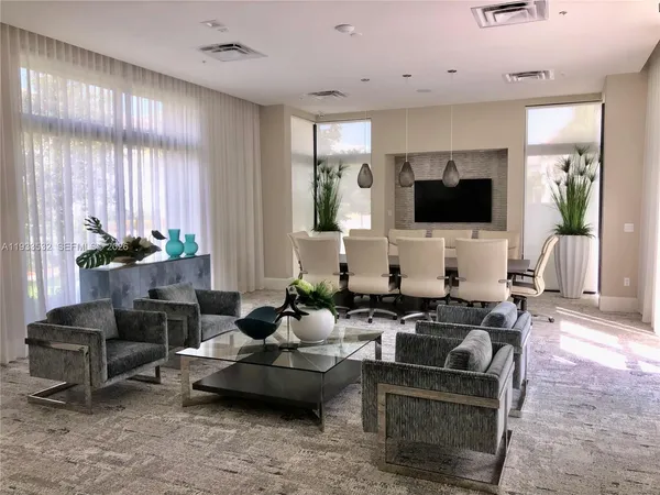 $3,100 | 8301 Northwest 41st Street, Unit B405, Doral, FL 33178