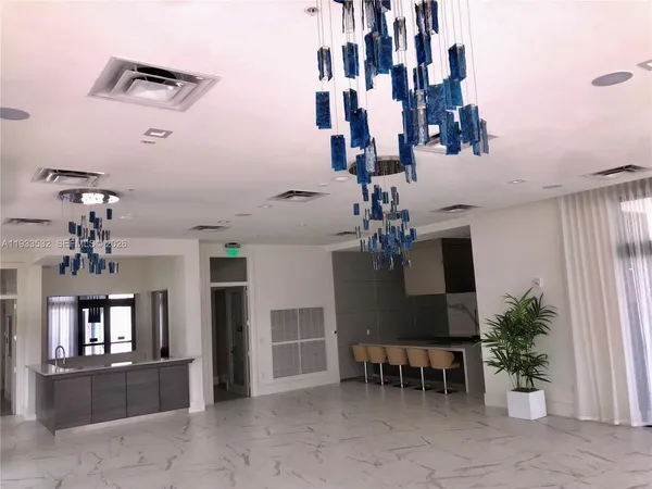 $3,100 | 8301 Northwest 41st Street, Unit B405, Doral, FL 33178