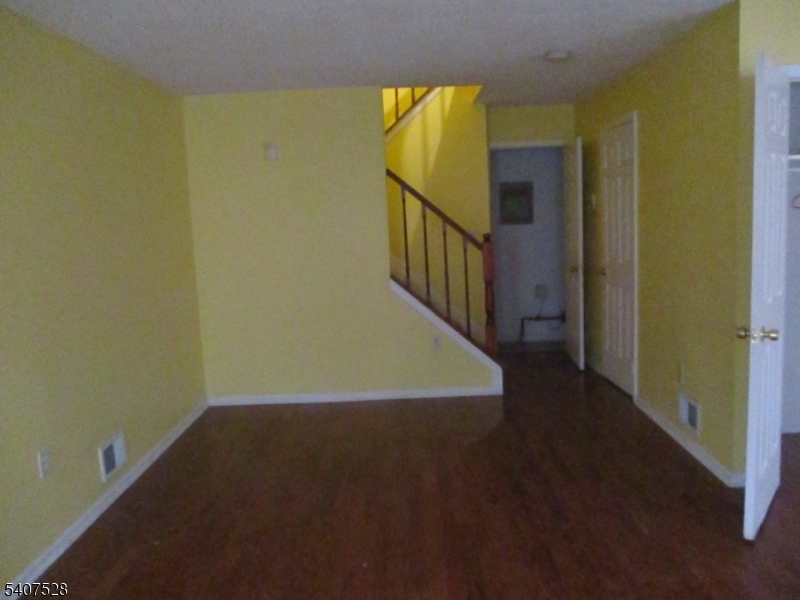 76 Boston Street Newark, NJ 07103 - Photo 7 of 11