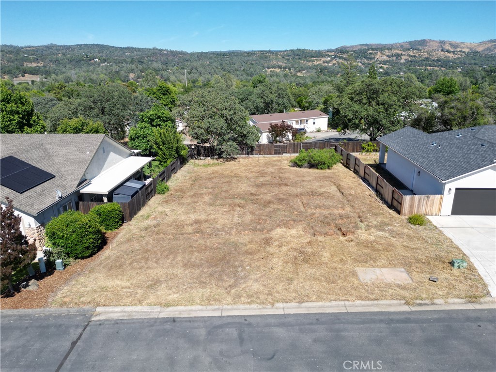 205 Lariat Loop Oroville, CA 95966 - Photo 2 of 8 an aerial view of a house
