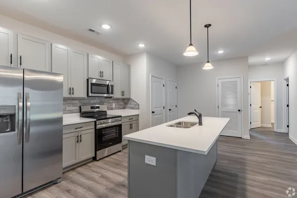 $1,415 | 15 Millswood Drive, Unit B111, Clarksville, TN 37042