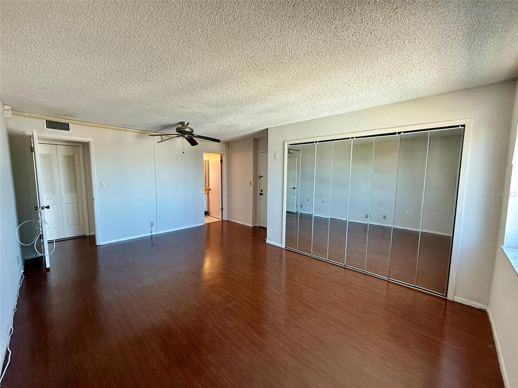 255 Dolphin Point, Unit 710 Clearwater Beach, FL 33767 - Photo 11 of 28