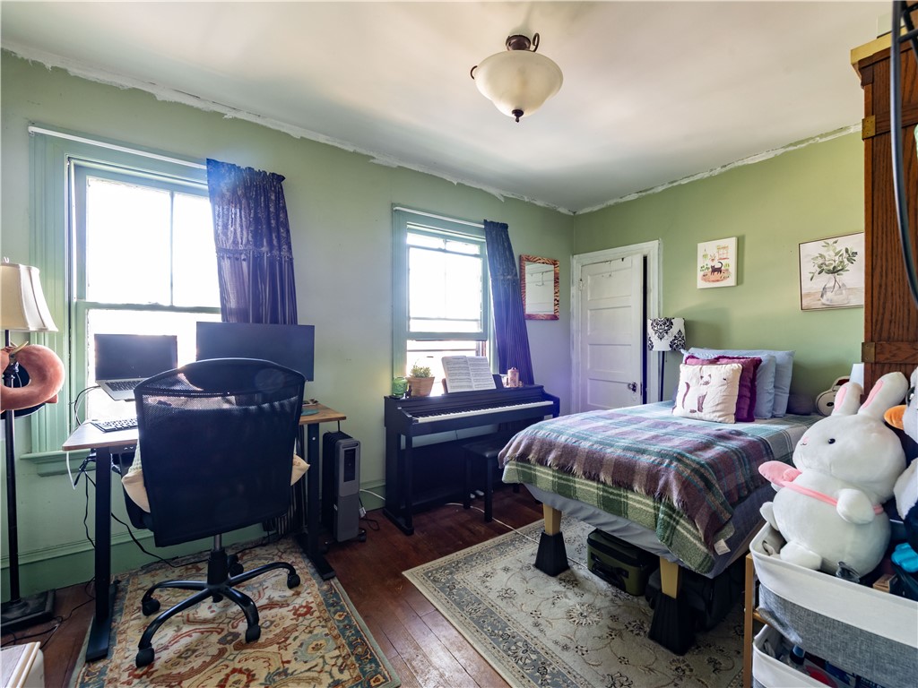 12 Manton Street Warwick, RI 02818 - Photo 18 of 43