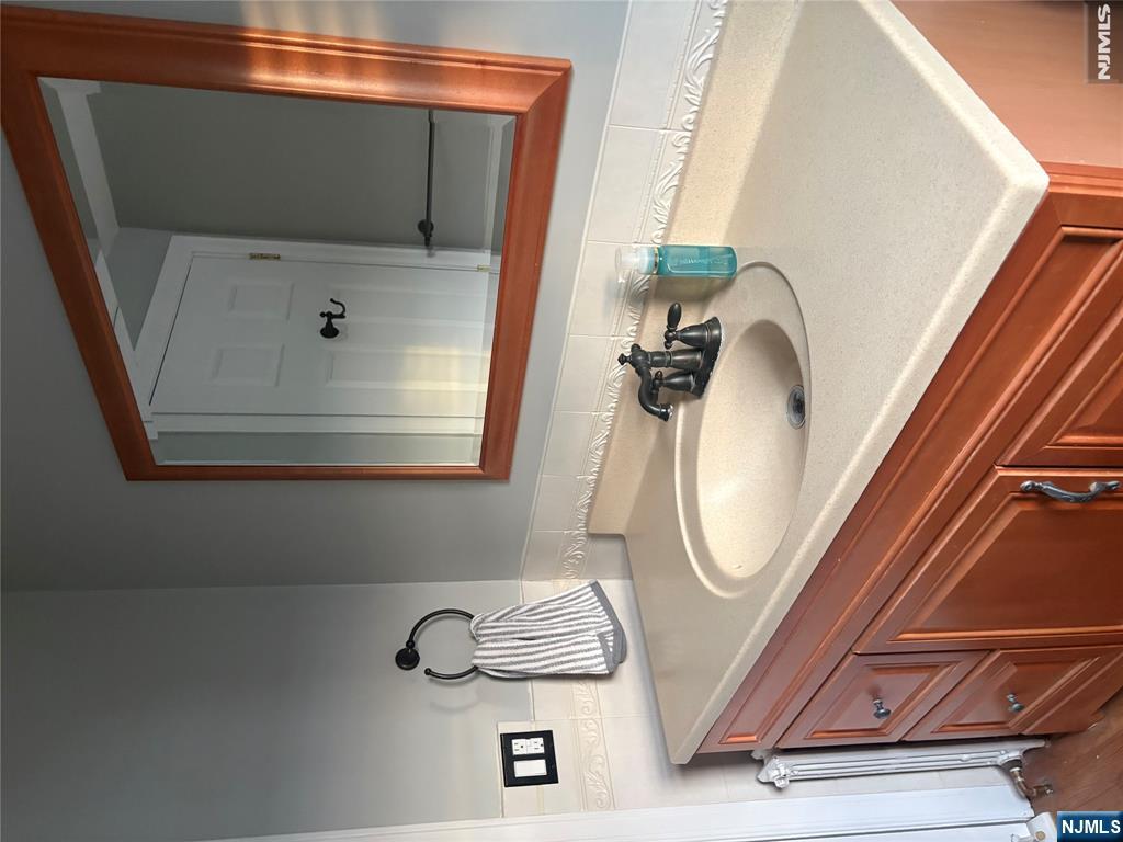 80 Carlton Avenue East Rutherford, NJ 07073 - Photo 22 of 23