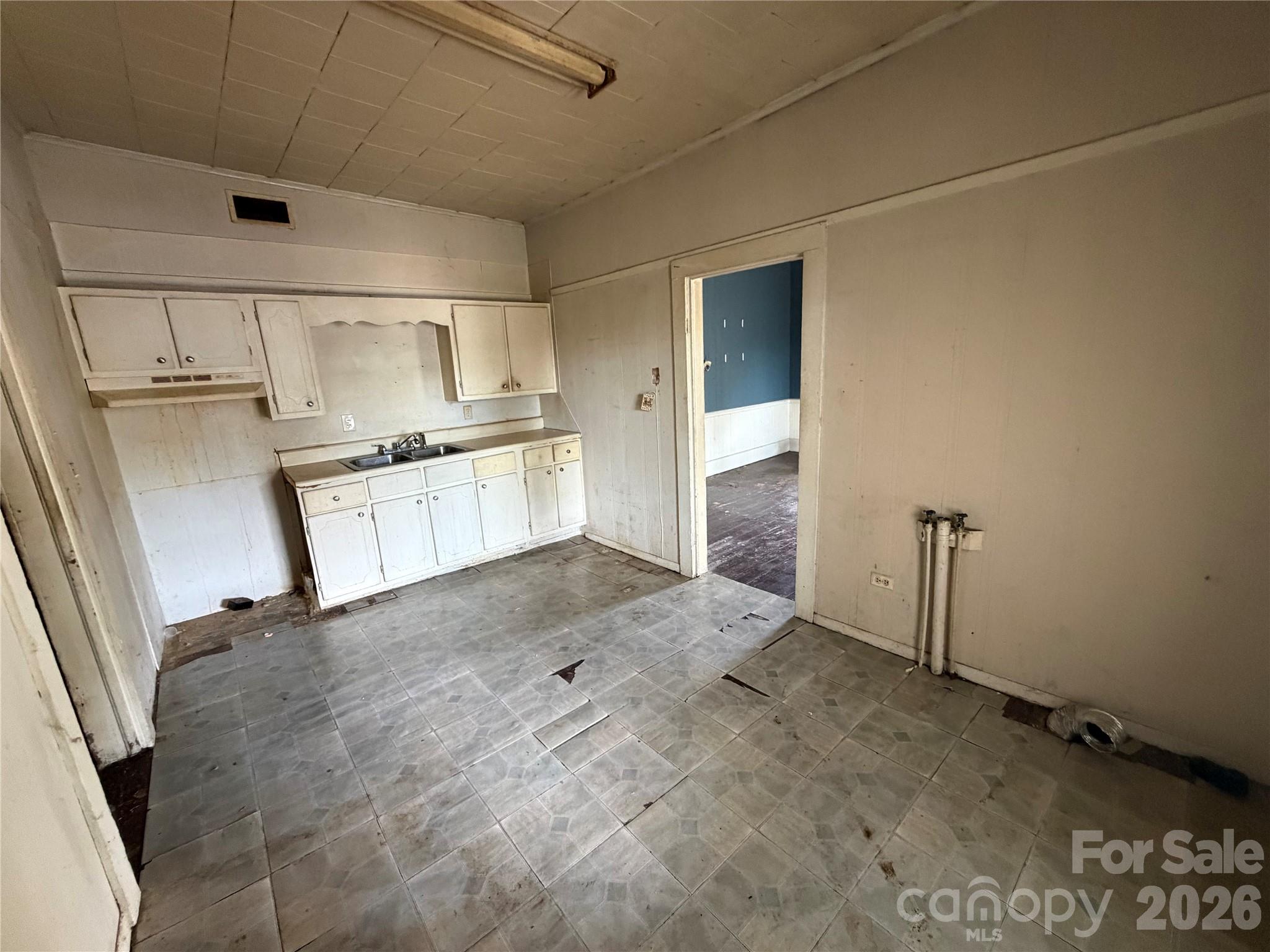 512 West 2nd Street Cherryville, NC 28021 - Photo 17 of 24