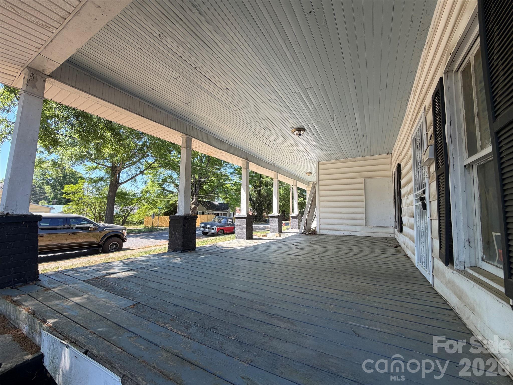 512 West 2nd Street Cherryville, NC 28021 - Photo 2 of 24