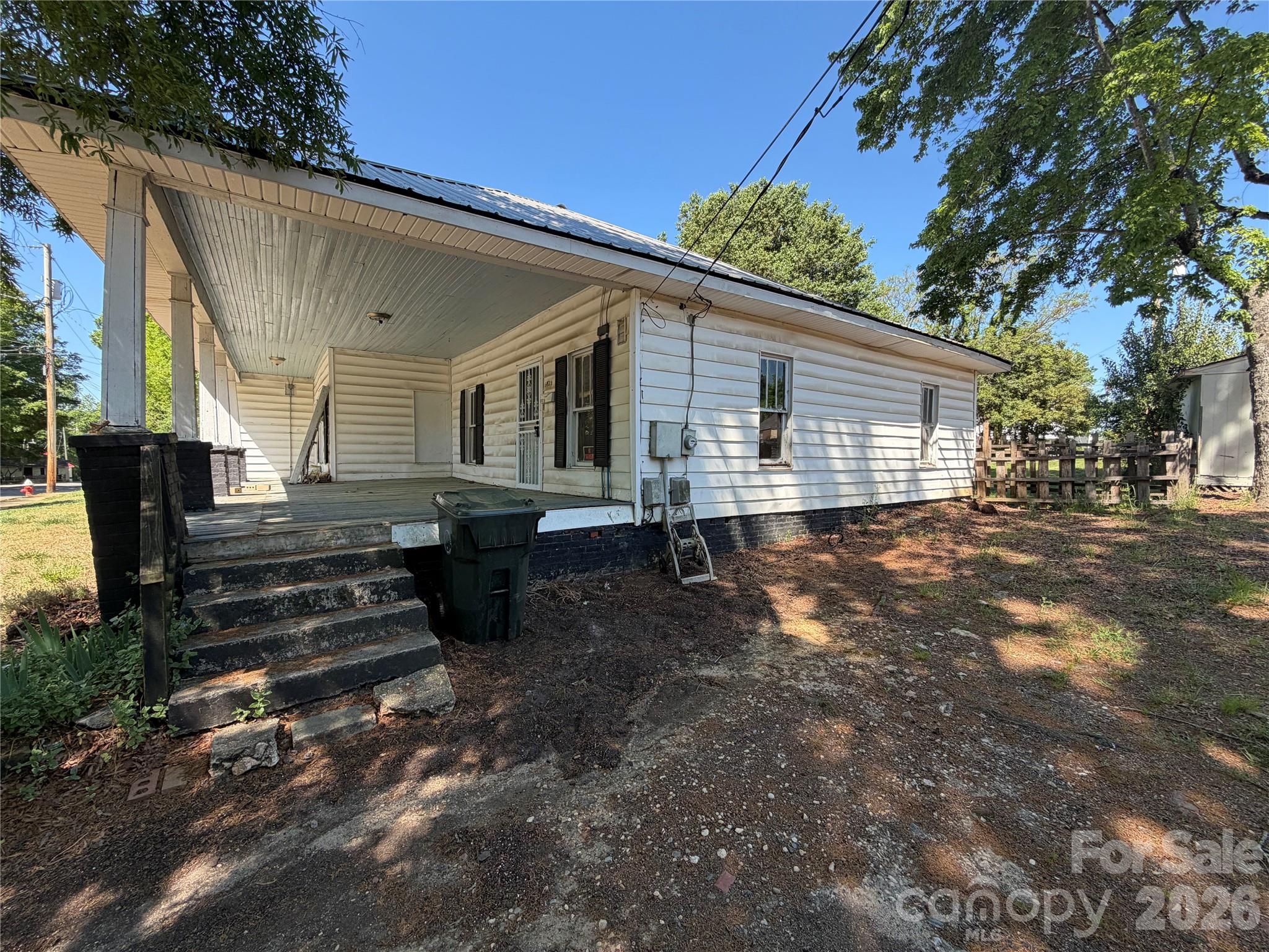 512 West 2nd Street Cherryville, NC 28021 - Photo 3 of 24
