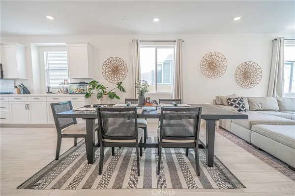 $735,000 | 27154 Vly Oak Place, Valencia, CA 91381