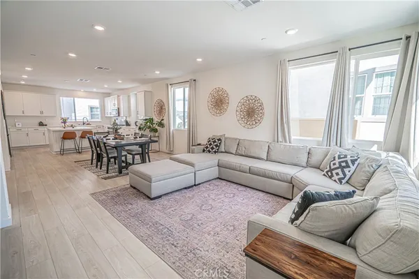 $735,000 | 27154 Vly Oak Place, Valencia, CA 91381