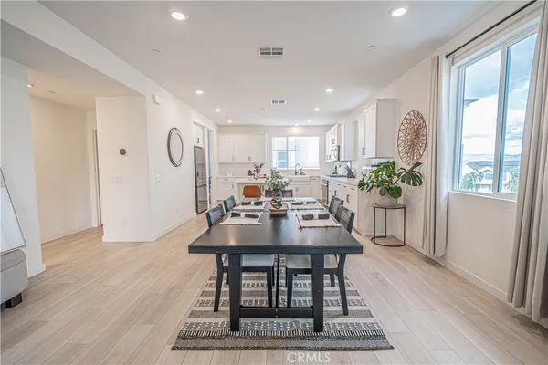 $735,000 | 27154 Vly Oak Place, Valencia, CA 91381