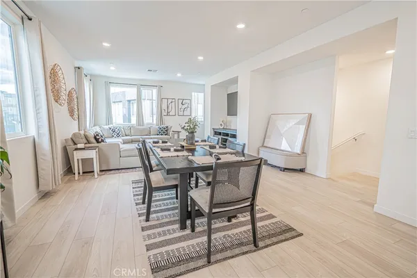 $735,000 | 27154 Vly Oak Place, Valencia, CA 91381