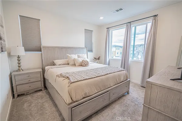 $735,000 | 27154 Vly Oak Place, Valencia, CA 91381