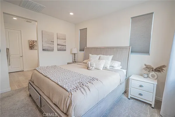 $735,000 | 27154 Vly Oak Place, Valencia, CA 91381