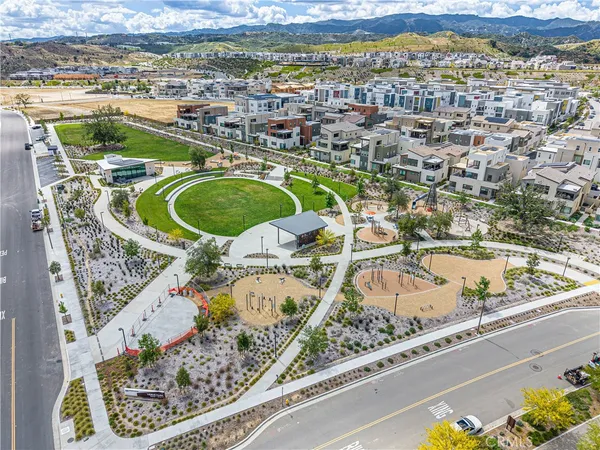 $735,000 | 27154 Vly Oak Place, Valencia, CA 91381