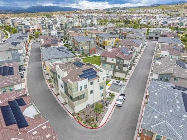 $735,000 | 27154 Vly Oak Place, Valencia, CA 91381